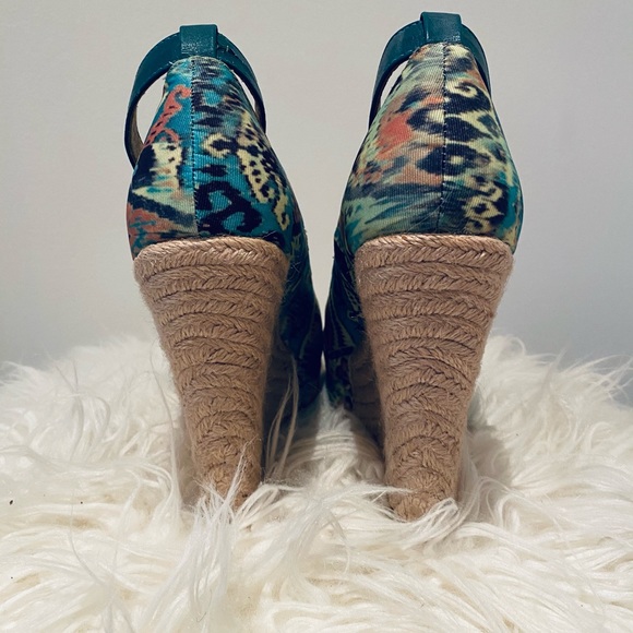 CHINESE LAUNDRY WEDGE SANDALS - Picture 5 of 7